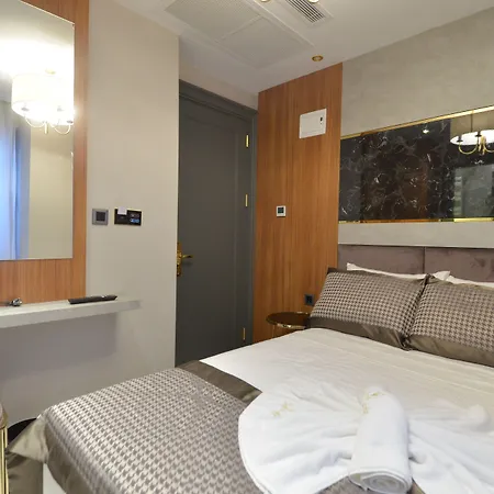 Santra Hotel 3*