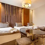 Santra Hotel 3*