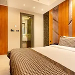 Santra Hotel