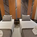 Hotel Santra