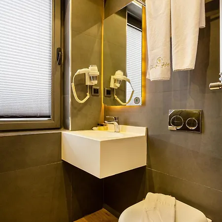 Hotel Santra 3*