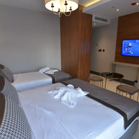 Hotel Santra 3*