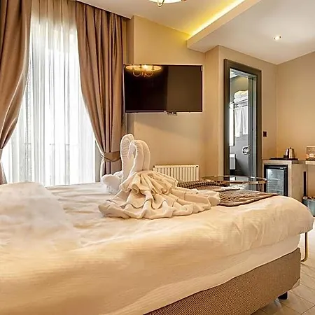 Santra Hotel 3*