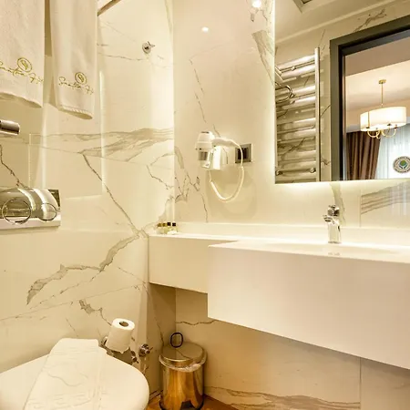 Hotel Santra 3*