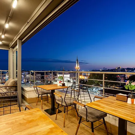 Отель Santra 3*