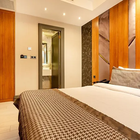 Santra Hotel